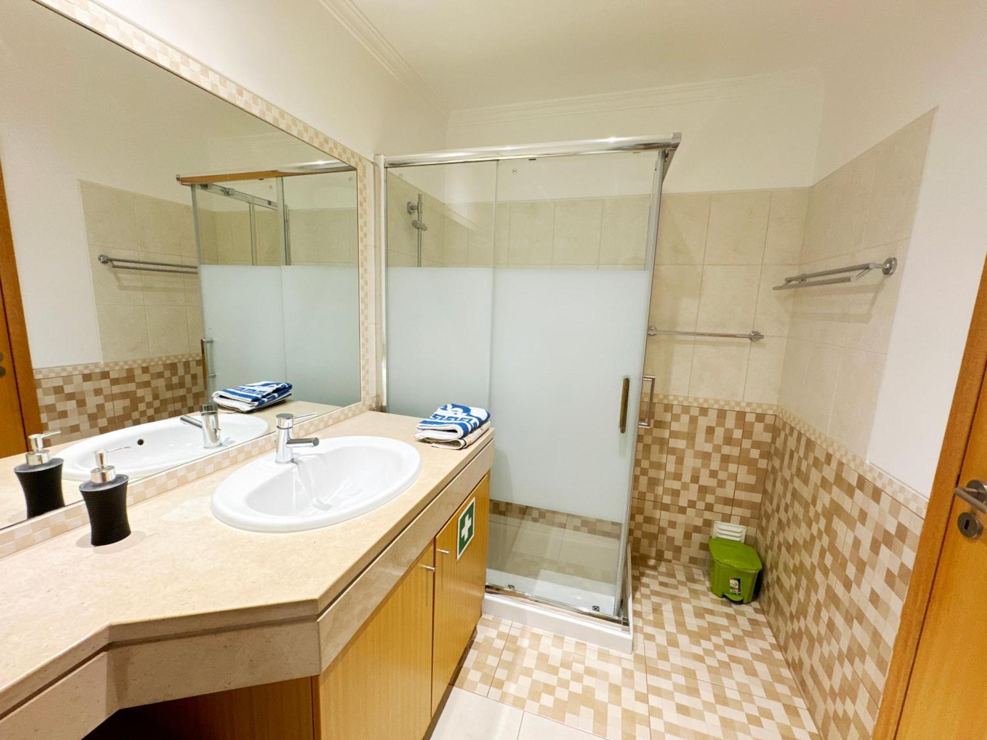Vista Das Ondas Olhos De Agua Apartment Ngoại thất bức ảnh